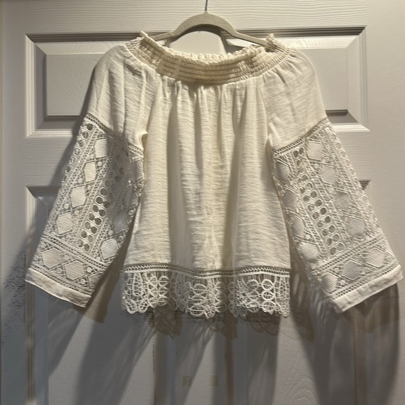 Ramy Brook Lyndsey Off Shoulder Lace Sleeve Top Soft White XS P - Picture 3 of 9